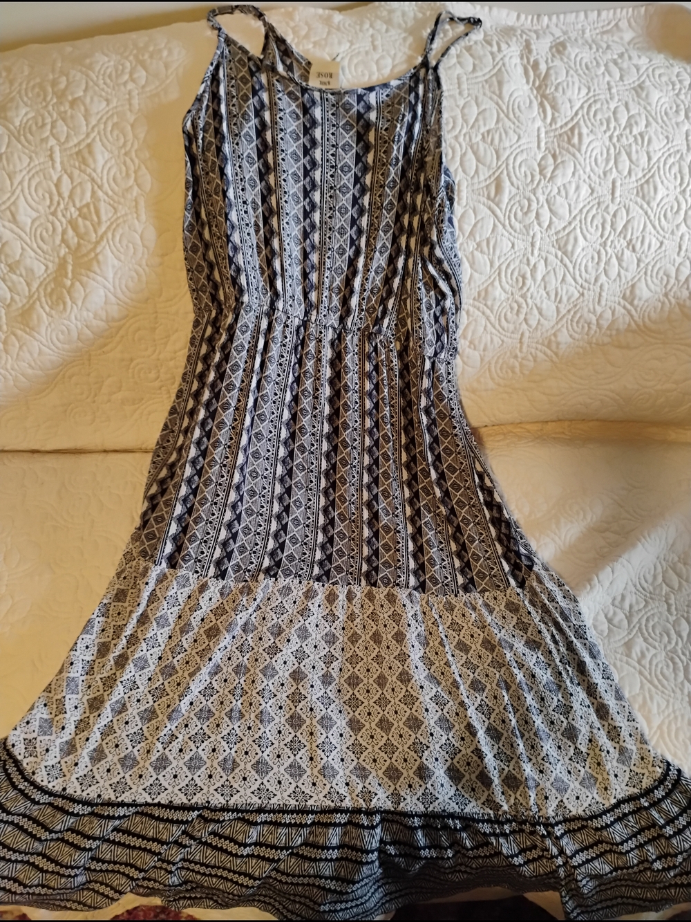 Knox Rose Black and White Printed Maxi Dress